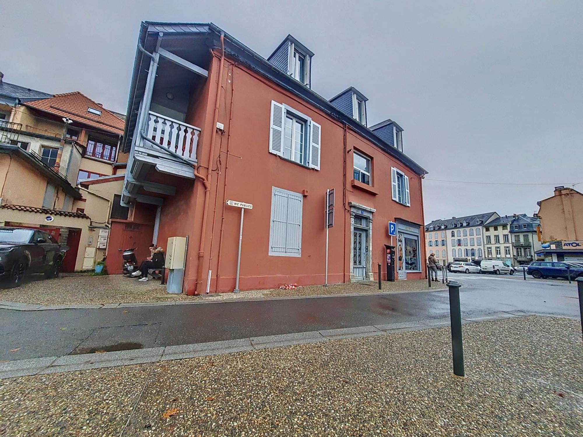 Le Pic*Wifi*Netflix*Menage Inclus Apartment Bagneres-de-Bigorre Bagian luar foto